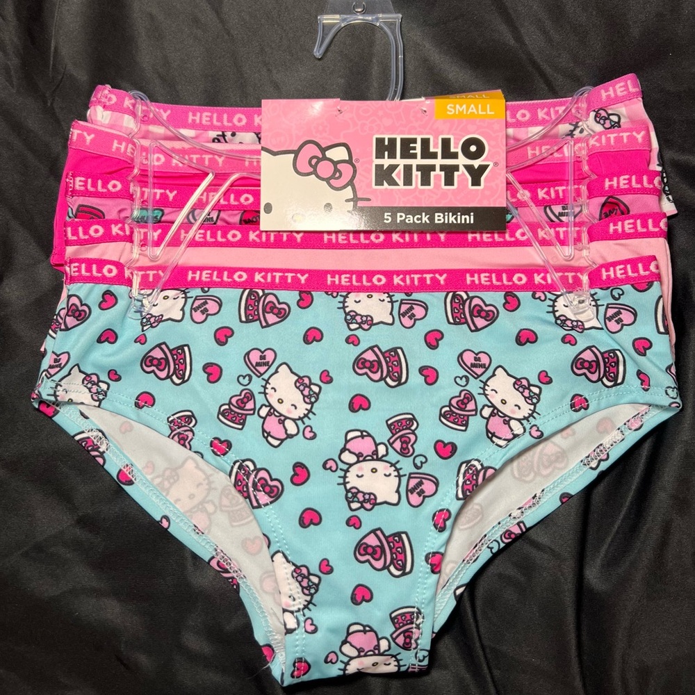 Hello Kitty 5-Pack Bikini Underwear Juniors Small NWT